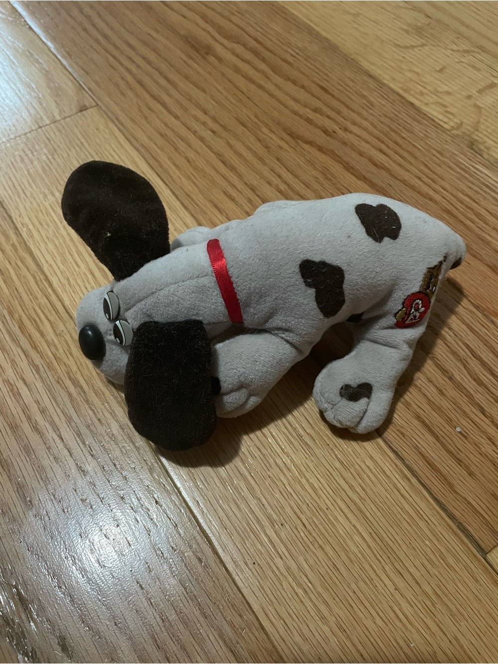 Pound puppies plush dog